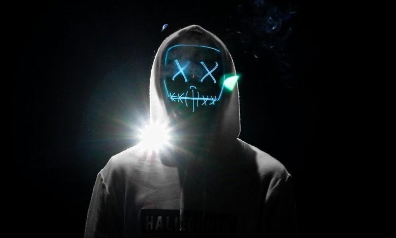 enhancing online identity presence